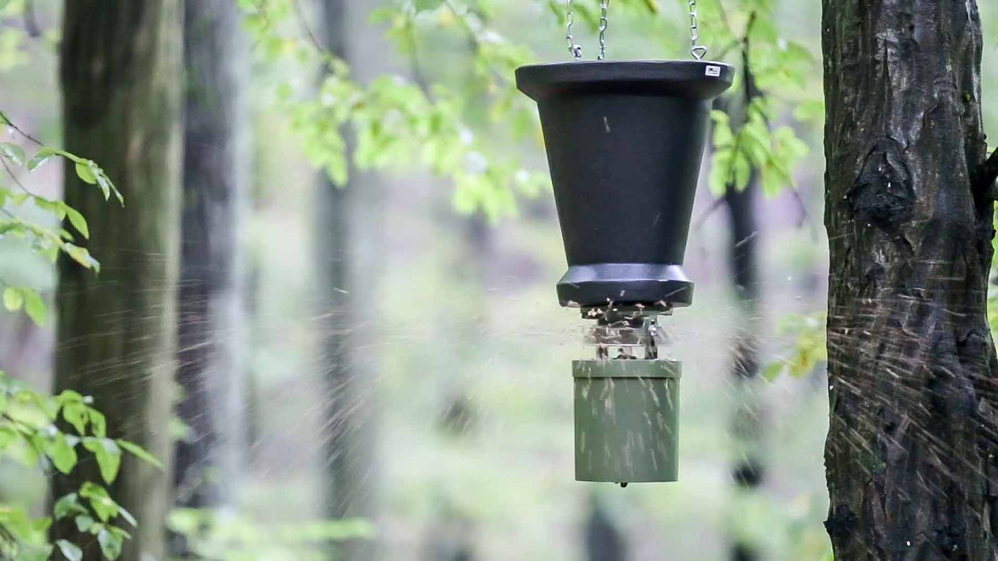 EurohuntFutterautomat Light - 6VEurohunt Wildfutterautomat Light 6V - Automatischer Futterstreuer für WildForestHunt | Locker, Kirrmittel & Jagdbedarf