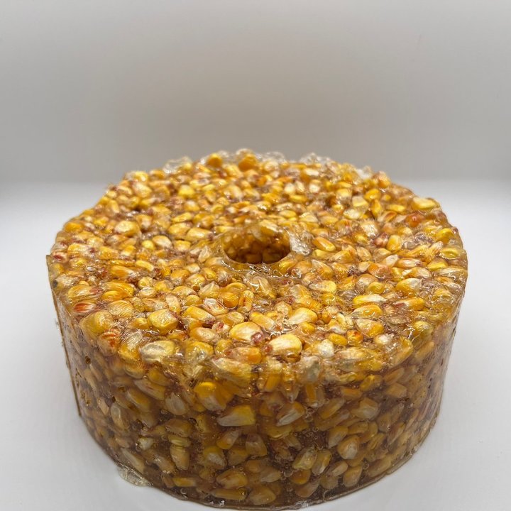 Wildzuckerl©Mais Leckstein Süß 2,5KGMais Leckstein Süß 2,5KGForestHunt | Locker, Kirrmittel & Jagdbedarf