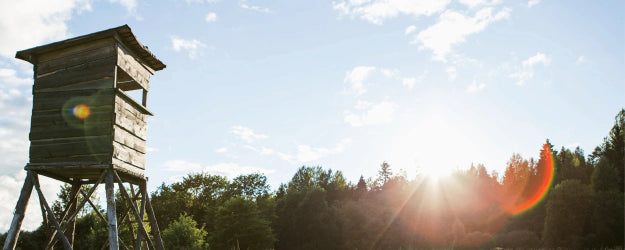 „Hochwertige Jagdausrüstung und Jagdbekleidung für Jäger in Wald und Natur“