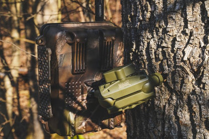 SEISSIGERBaumstativ mit KugelgelenkenSEISSIGER Baumstativ mit Kugelgelenken - flexibel & stabil für Wildkameras & SolarpanelsForestHunt | Locker, Kirrmittel & Jagdbedarf