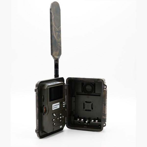 SEISSIGERSEISSIGER Special-Cam LTE "Weißblitz" - SUPERSIM-EditionSEISSIGER Special-Cam LTE „Weißblitz" SUPERSIM-Edition - Wildkamera mit App für JägerForestHunt | Locker, Kirrmittel & Jagdbedarf