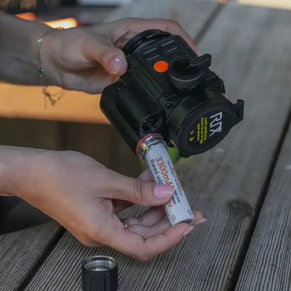 RIX Nano N6 Wärmebildvorsatzgerät mit Laser-Entfernungsmesser.